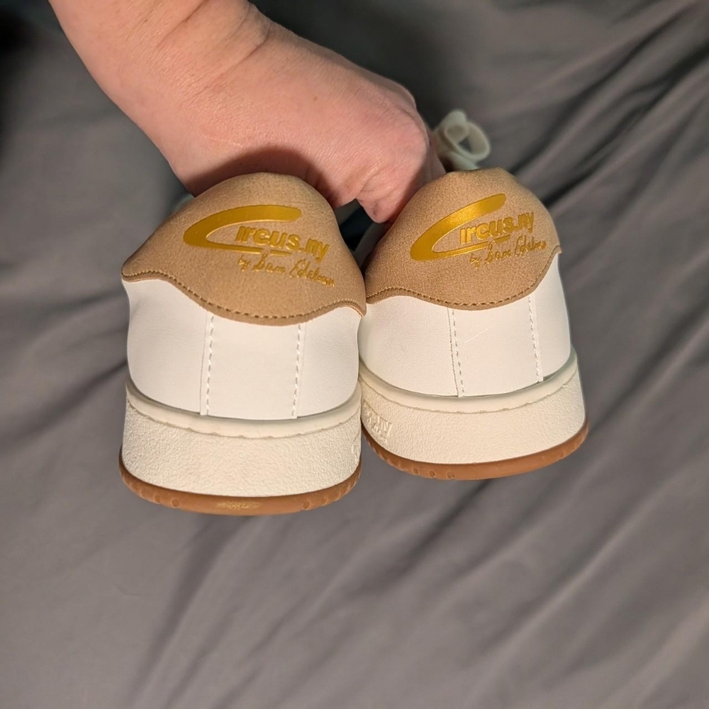 Circus By Sam Edelman White and Tan Sneakers Sz 8